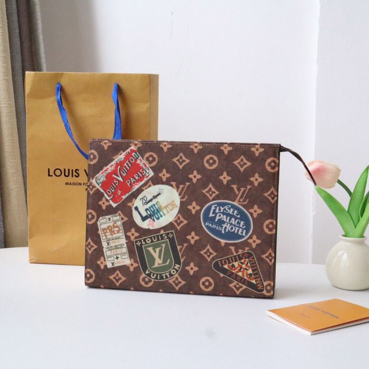 LV Clutch Bags